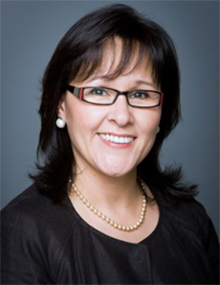 L'honorable Leona Aglukkaq, C.P., d&eacute;put&eacute;, Ministre de la Sant&eacute;, ministre de l'Agence canadienne de d&eacute;veloppement &eacute;conomique du Nord et ministre du Conseil de l'Arctique